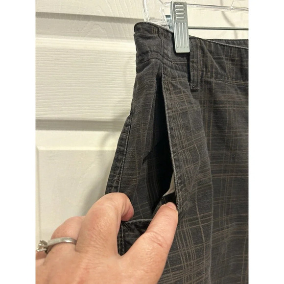 Vans Cargo Shorts Mens 30 Gray Charcoal Plaid 12" Inseam Skater 100% Cotton - Picture 4 of 9